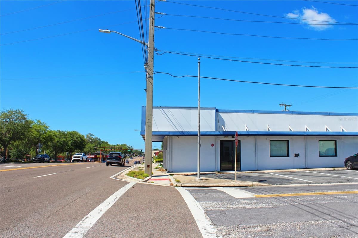 2518 FLORIDA AVENUE — photo 3 of 38