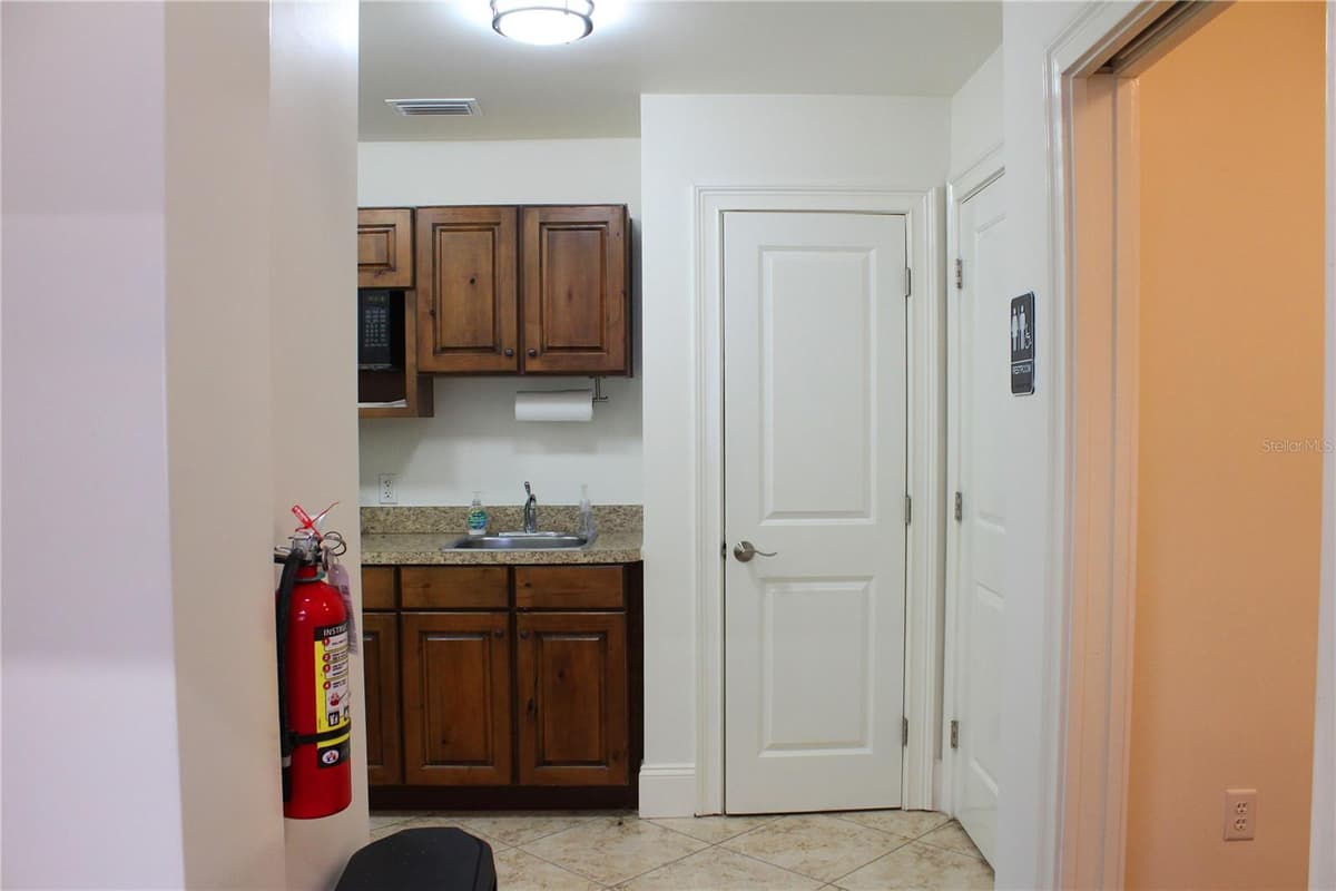 2518 FLORIDA AVENUE — photo 33 of 38