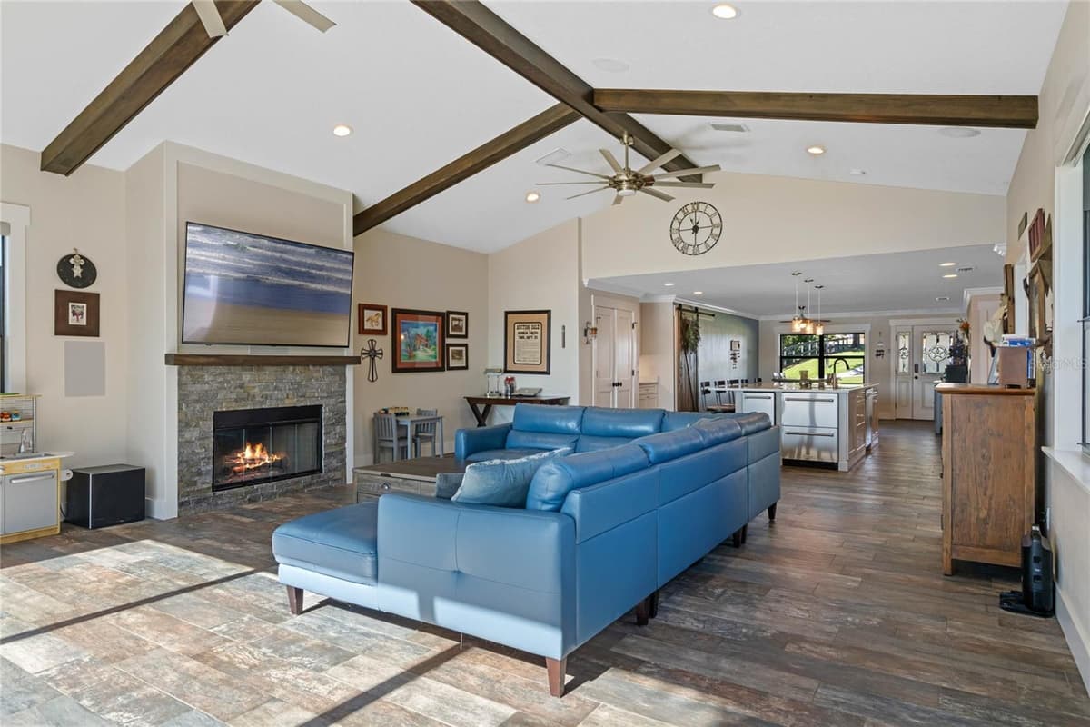 17531 COUNTY ROAD 455 — photo 8 of 53
