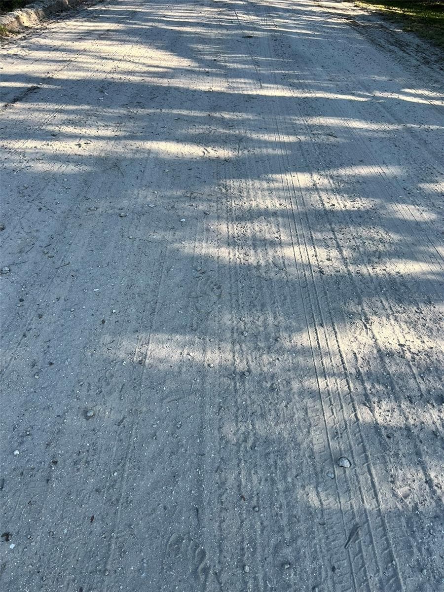 8965 100TH AVENUE — photo 9 of 15