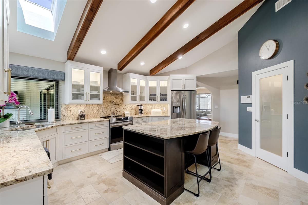 6777 DANAH COURT — photo 7 of 49