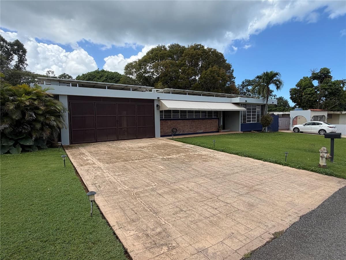Lot 119 VILLA SONSIRE — photo 1 of 26