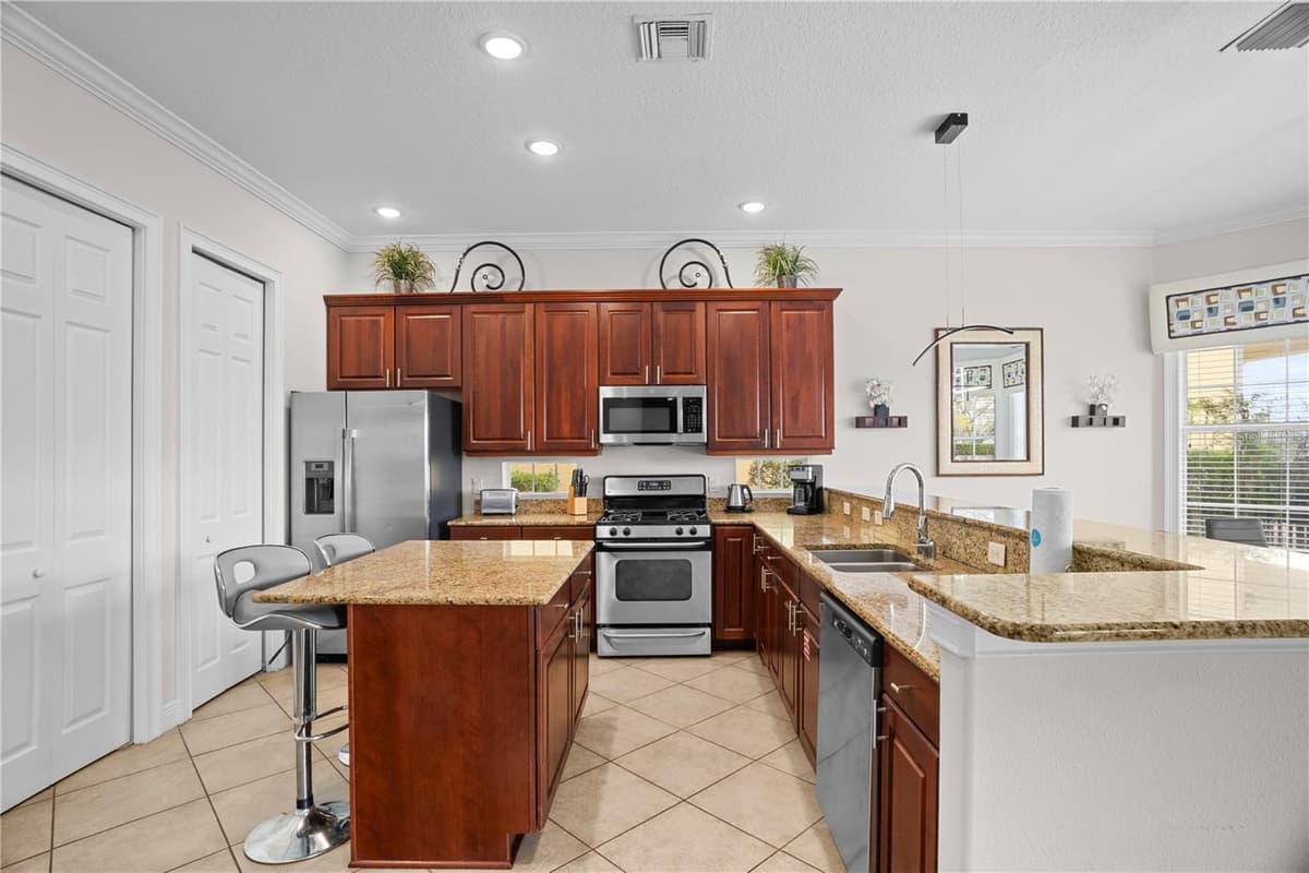 7388 GATHERING COURT — photo 12 of 56