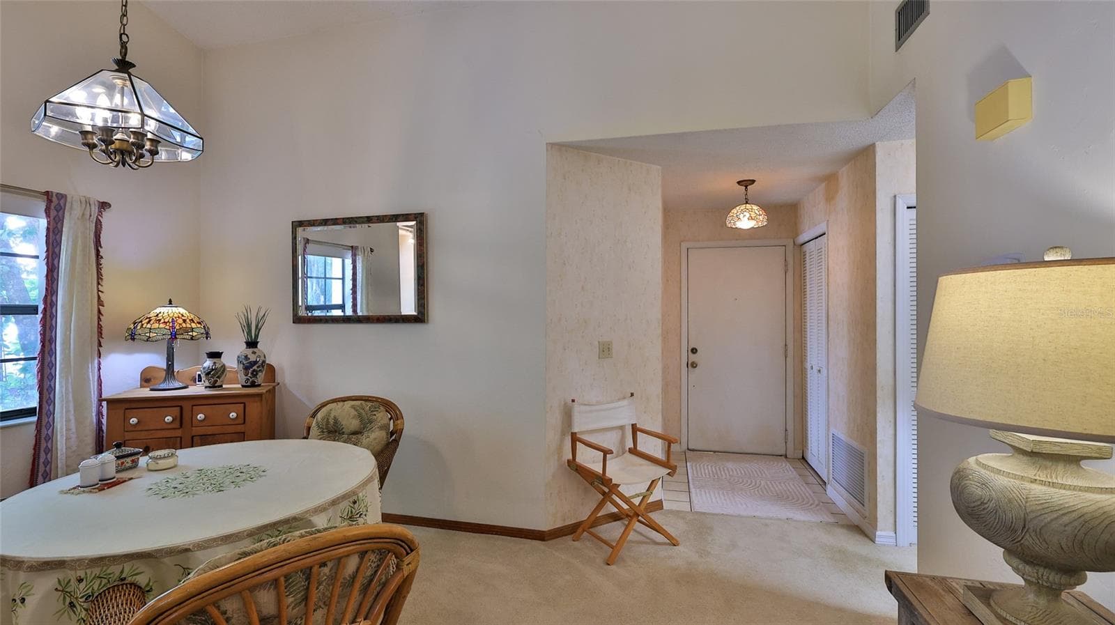 6194 SEQUOIA DRIVE — photo 6 of 35