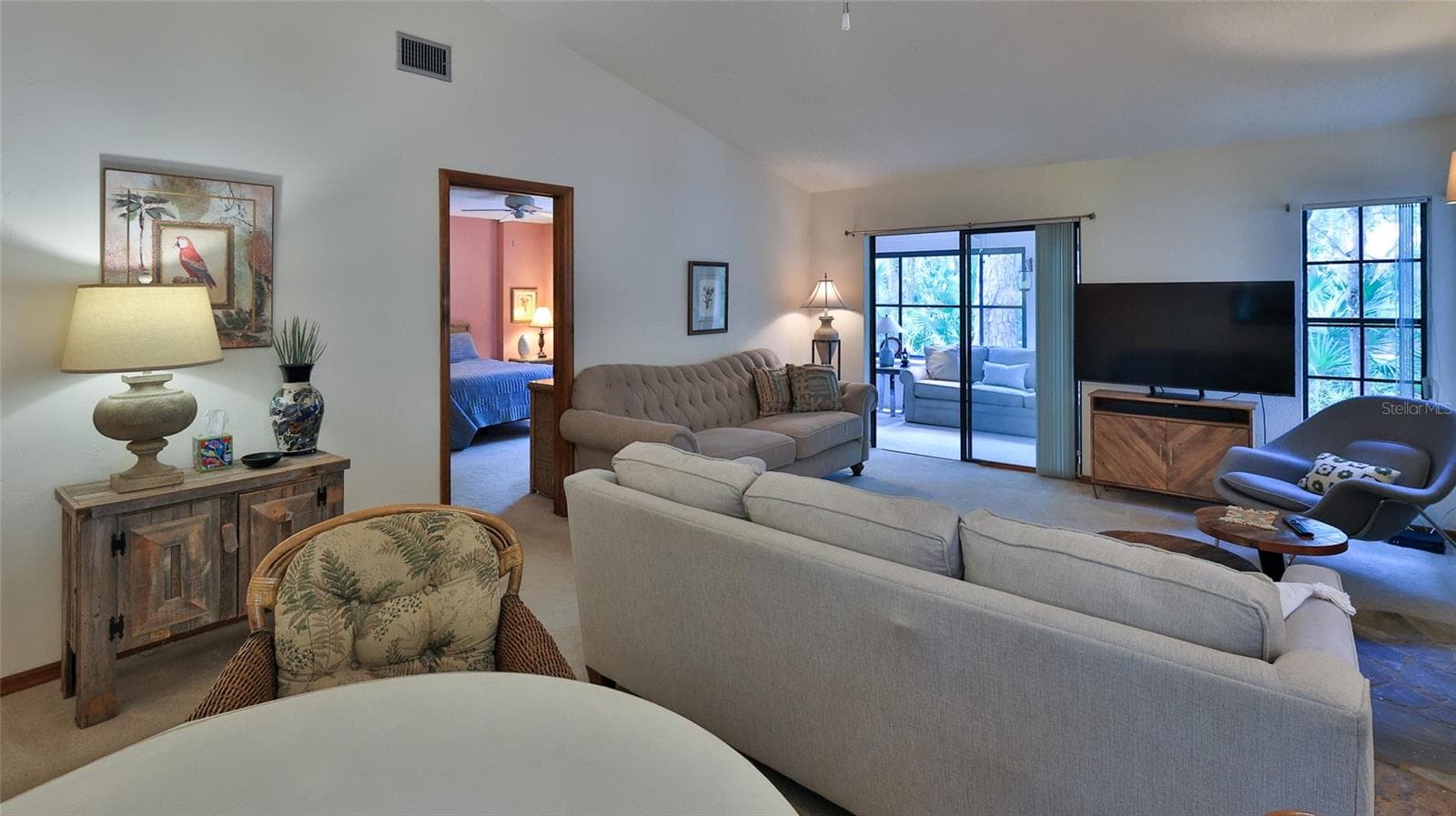 6194 SEQUOIA DRIVE — photo 9 of 35