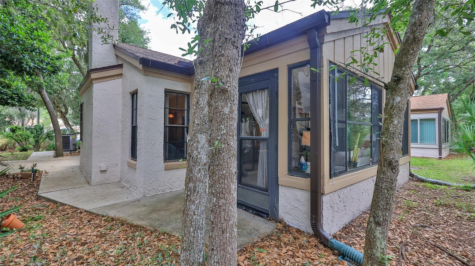 6194 SEQUOIA DRIVE — photo 28 of 35
