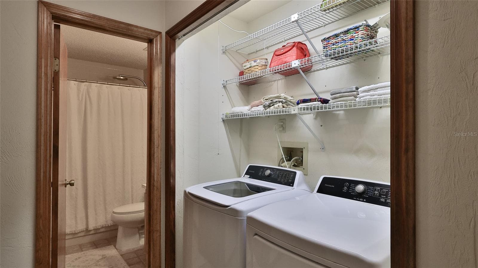 6194 SEQUOIA DRIVE — photo 18 of 35