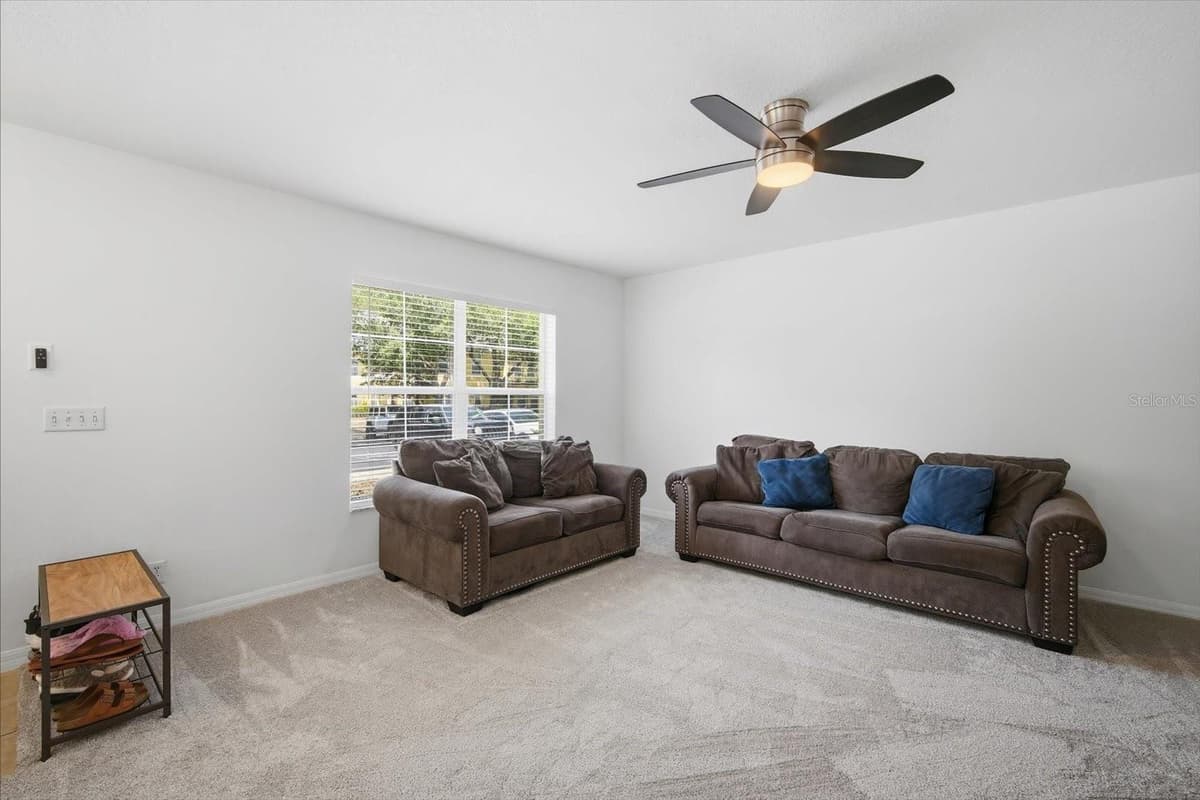3435 CASTLE STONE COURT — photo 15 of 39