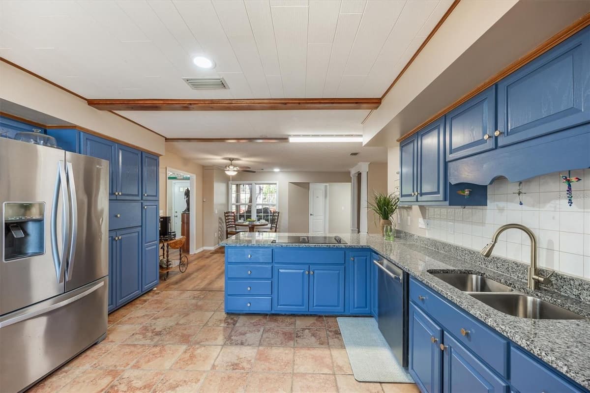 111 KIRBY TRAIL — photo 9 of 96