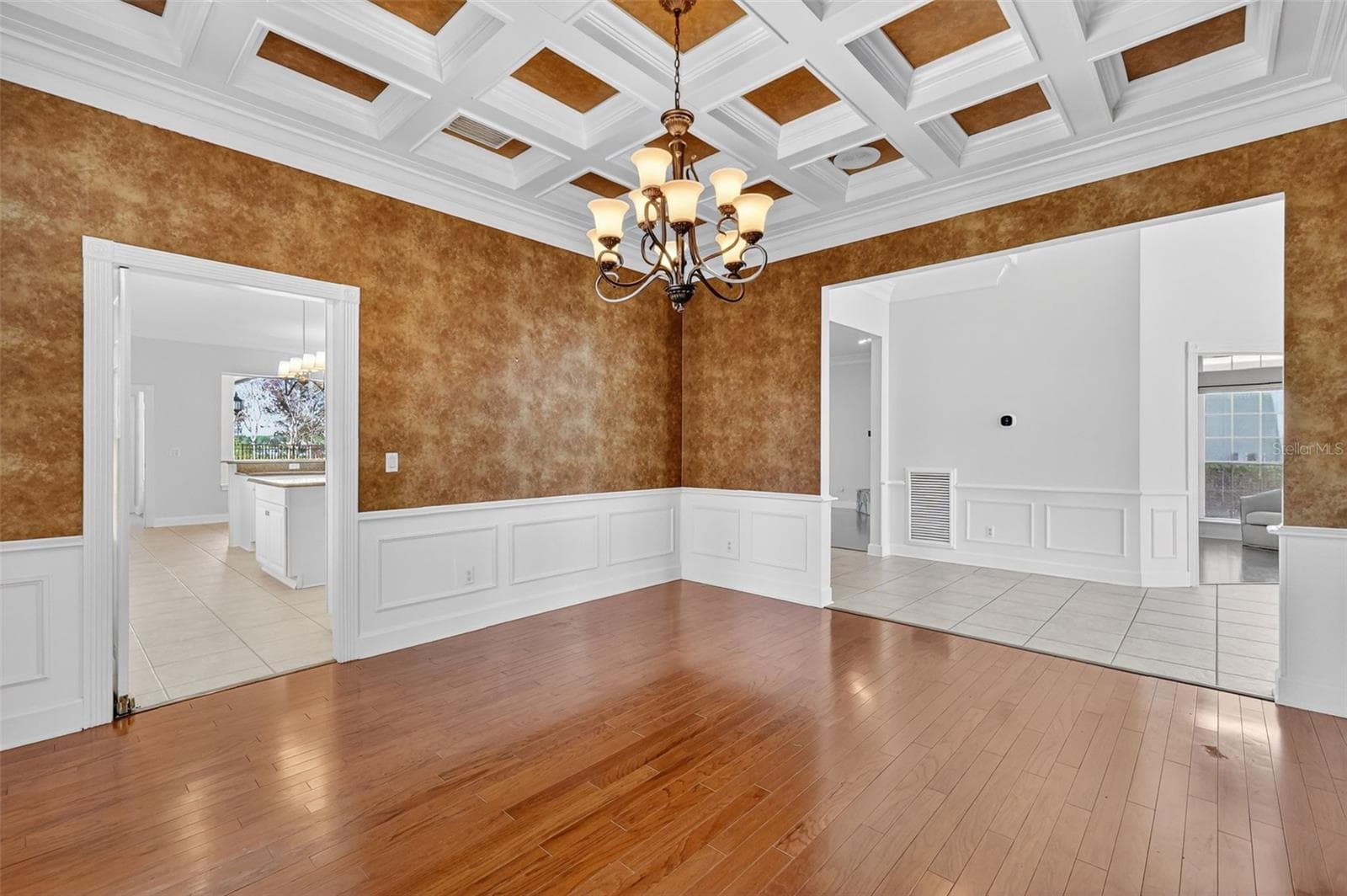 1741 EDGEWATER DRIVE — photo 14 of 61
