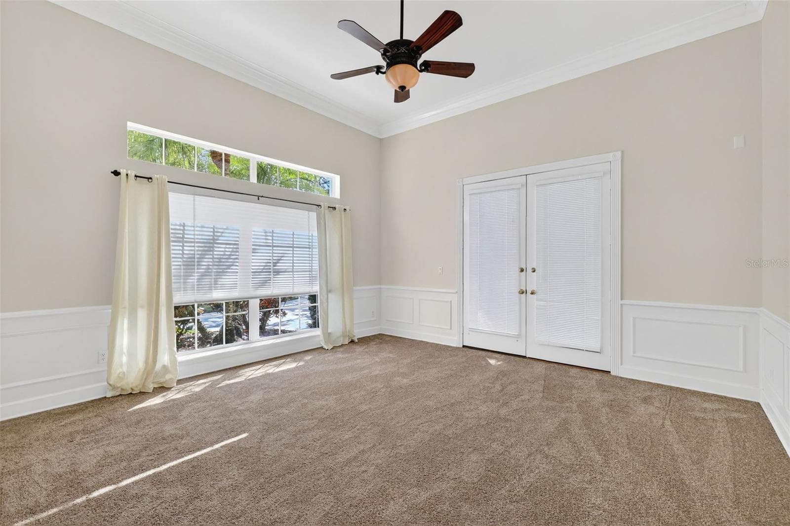 1741 EDGEWATER DRIVE — photo 9 of 61