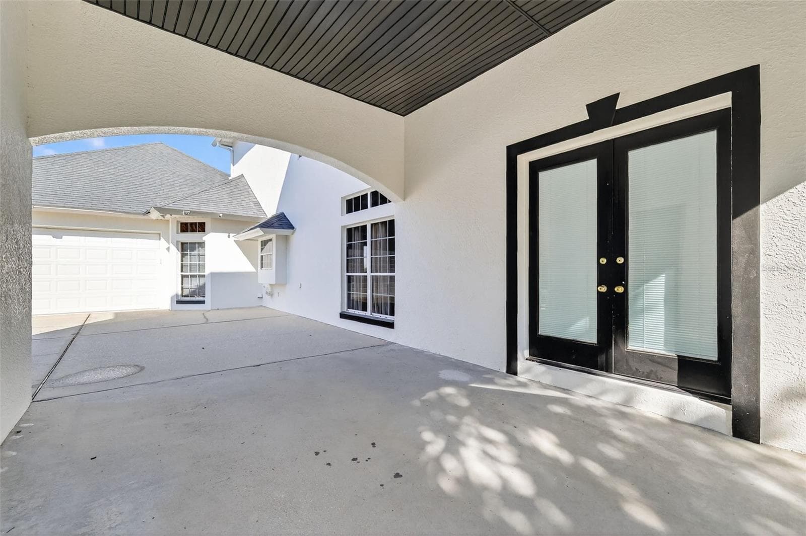 1741 EDGEWATER DRIVE — photo 6 of 61