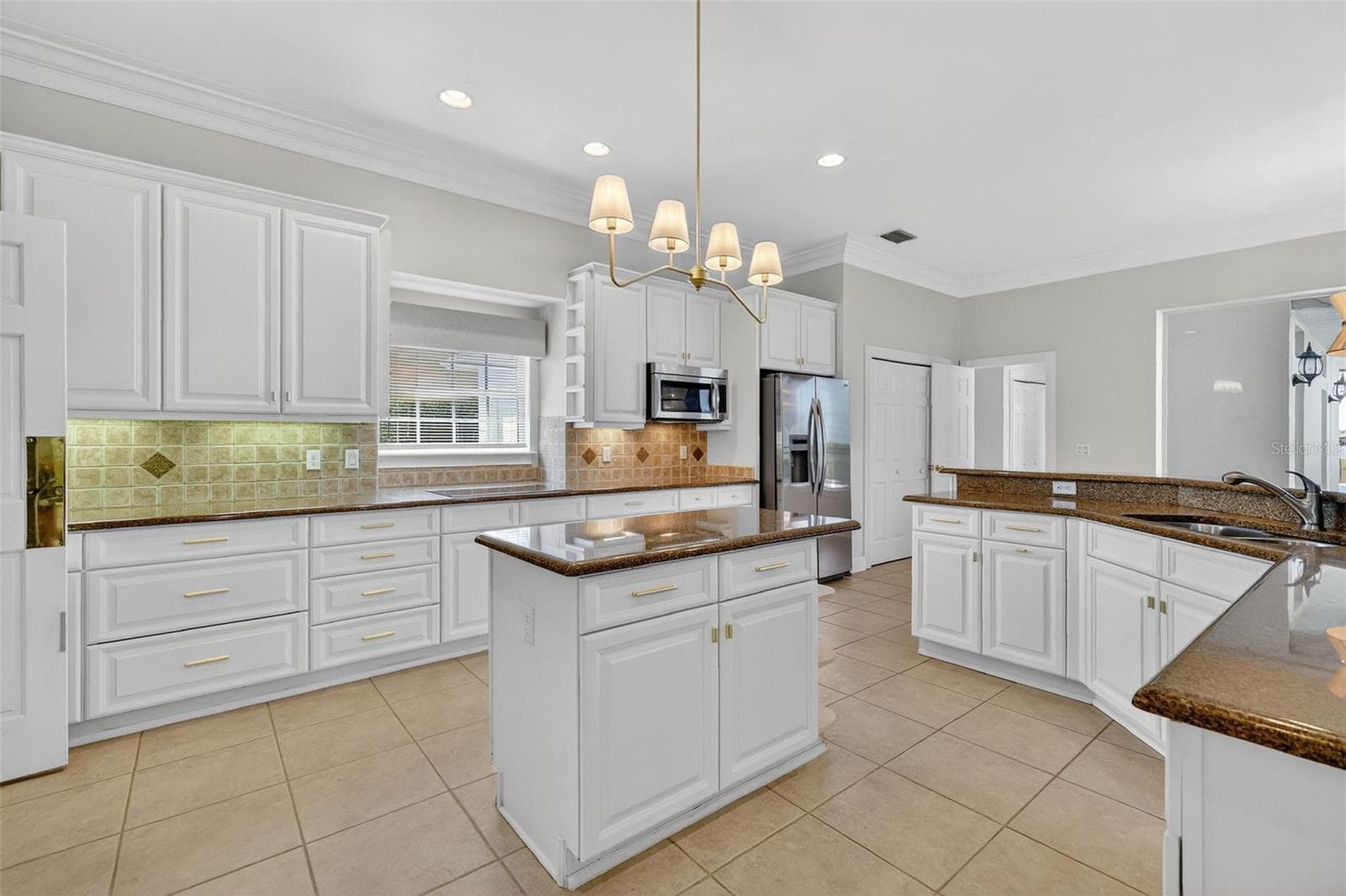 1741 EDGEWATER DRIVE — photo 19 of 61