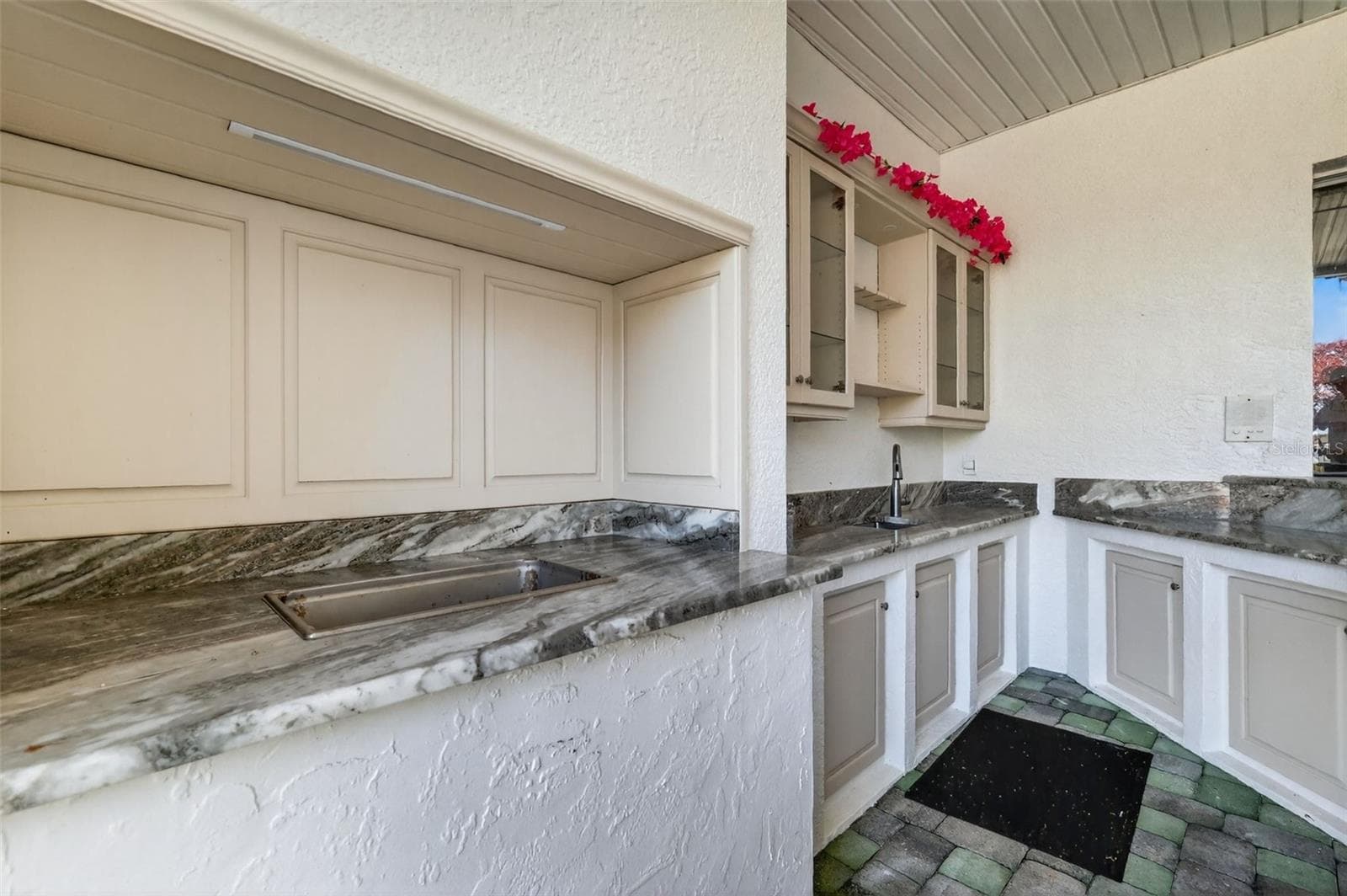 1741 EDGEWATER DRIVE — photo 44 of 61