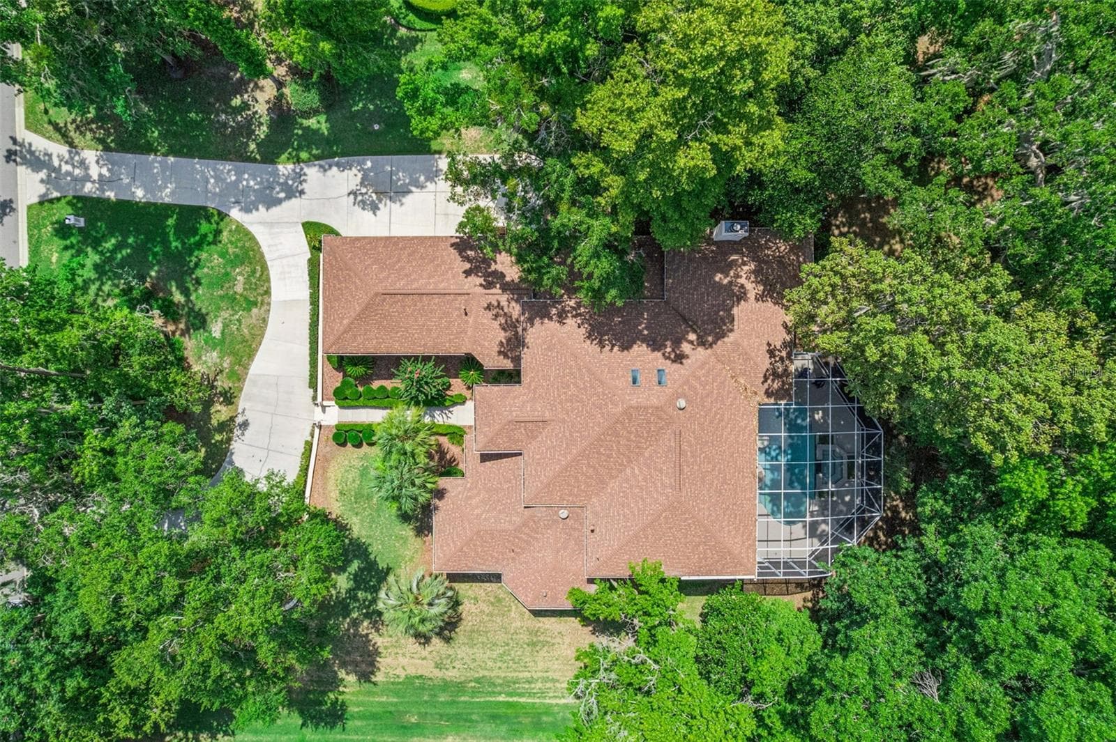6943 12TH CIRCLE — photo 33 of 37
