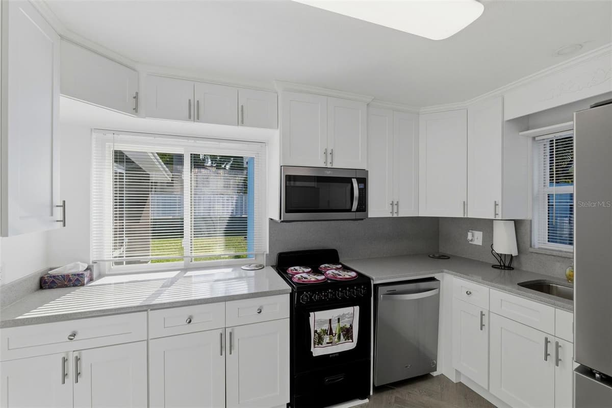 17734 1ST STREET — photo 13 of 33