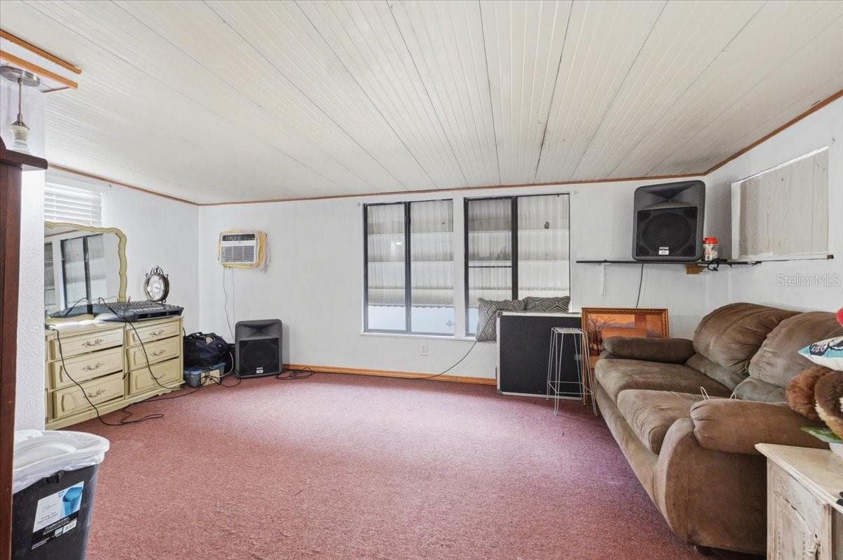 1908 REGINA DRIVE — photo 13 of 60