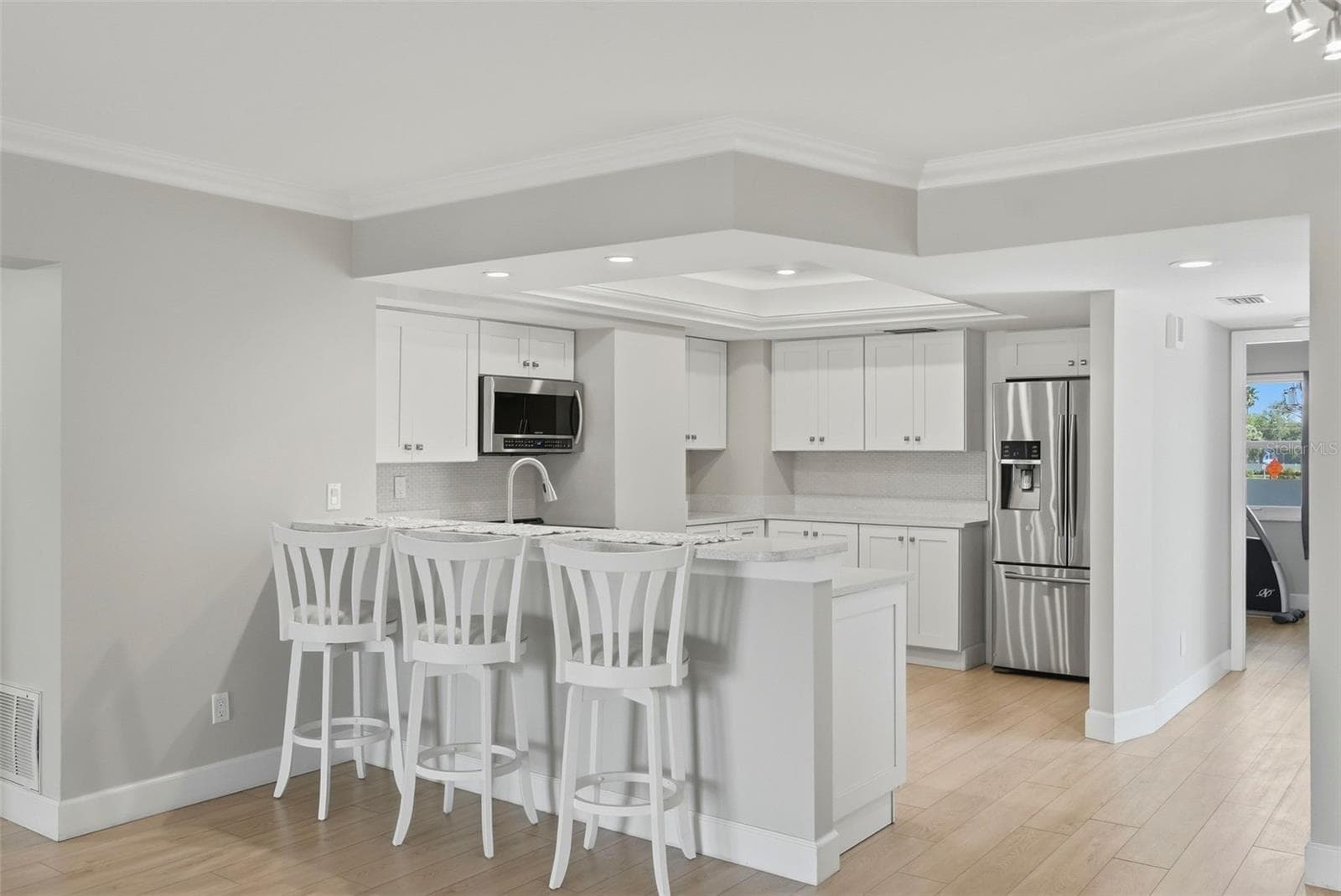 1100 PINELLAS BAYWAY — photo 5 of 46
