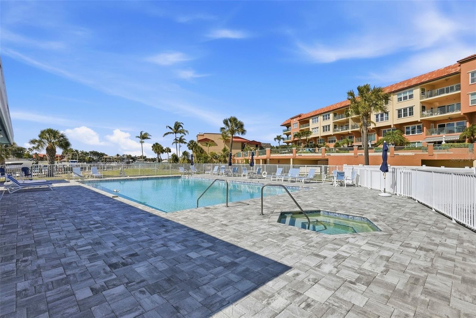 1100 PINELLAS BAYWAY — photo 27 of 46