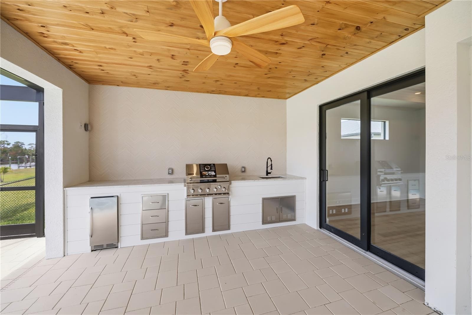 16692 LIGGETT CIRCLE — photo 49 of 61