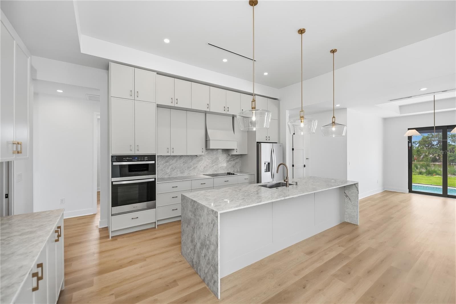 16692 LIGGETT CIRCLE — photo 15 of 61