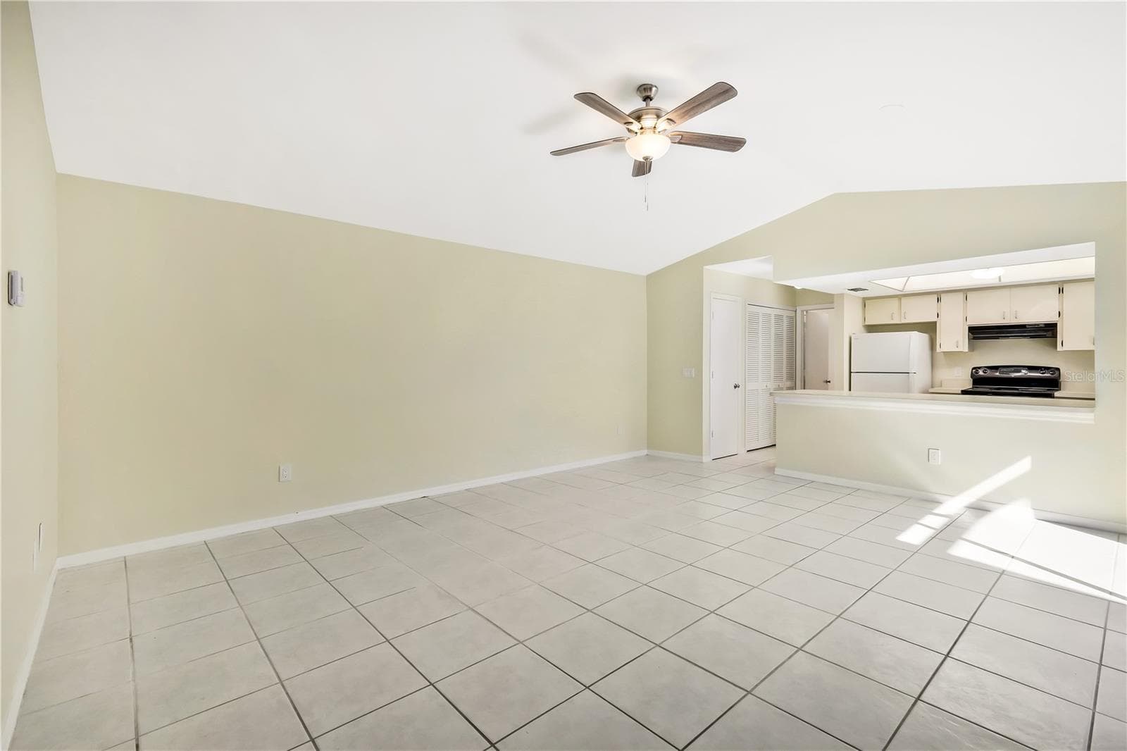 13745 DOWNING LANE — photo 3 of 24