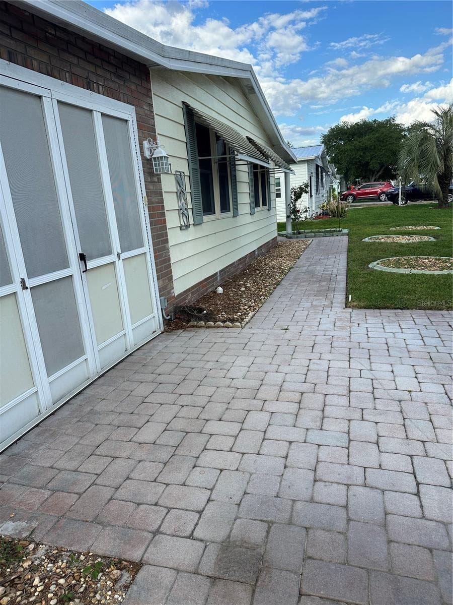 907 ORCHID STREET — photo 34 of 38