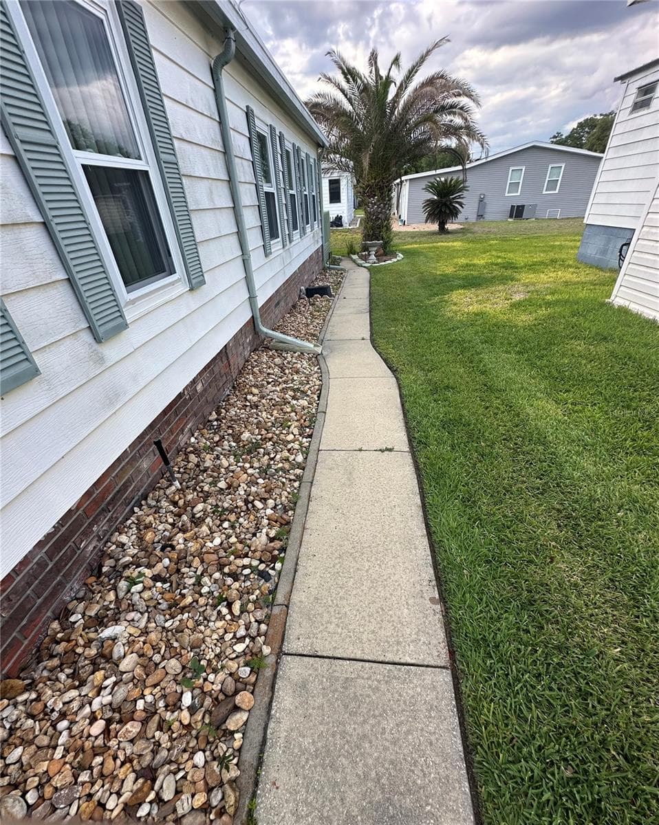 907 ORCHID STREET — photo 28 of 38