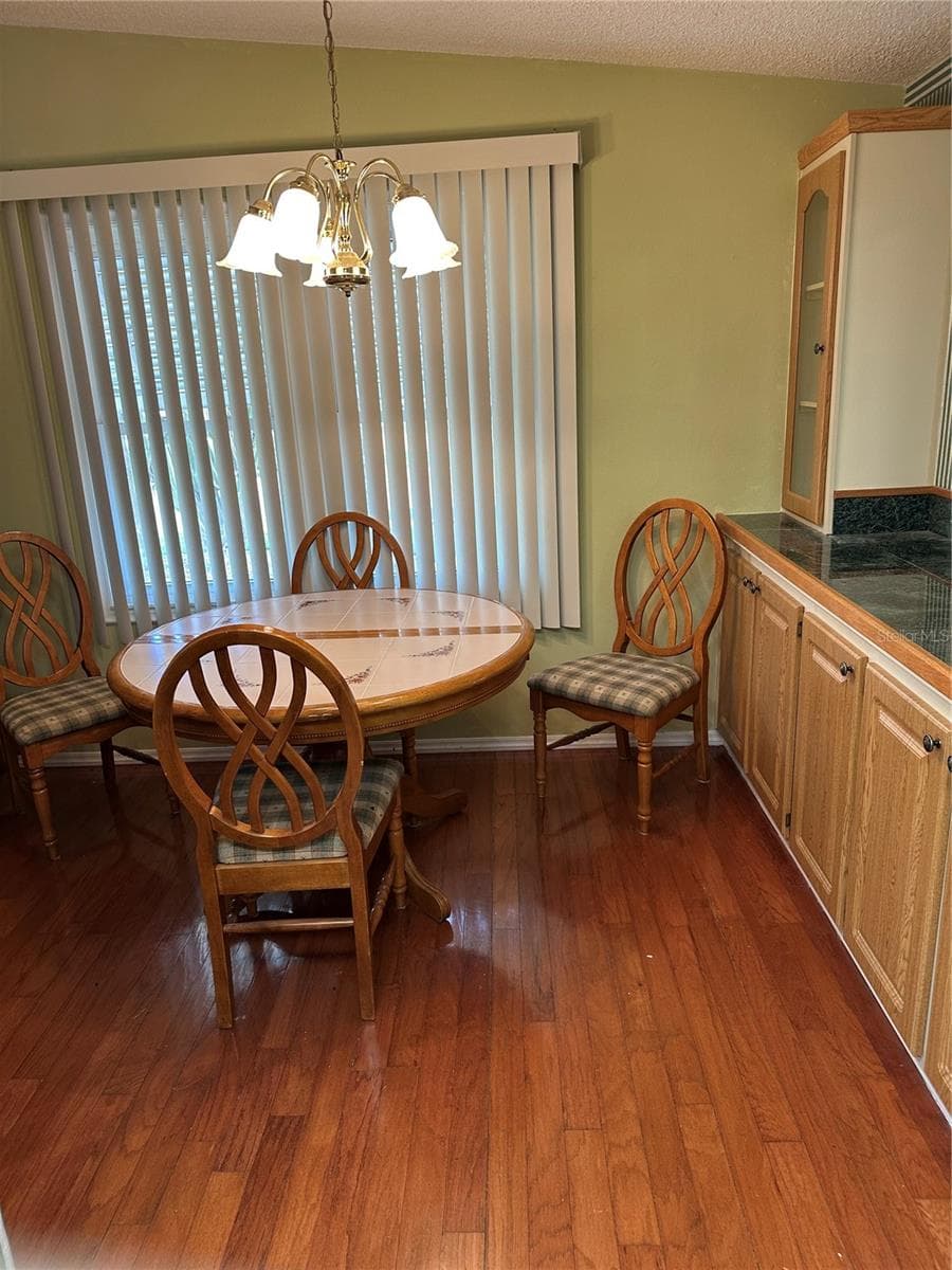 907 ORCHID STREET — photo 12 of 38