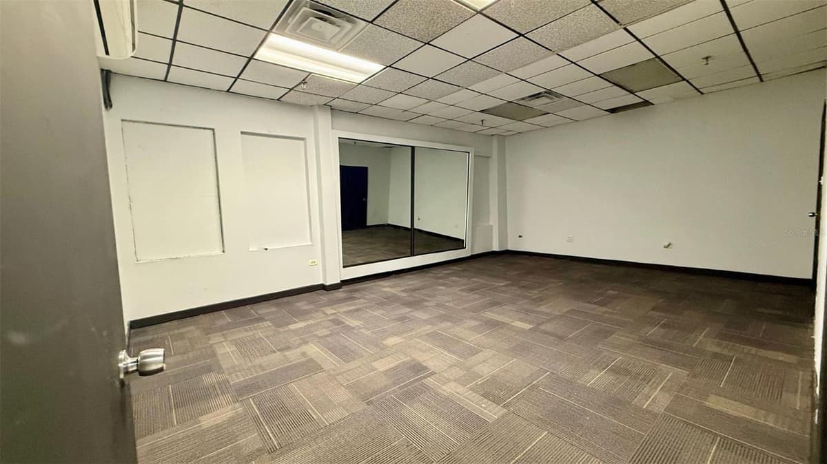 272 CALLE 272 BLOQ. L B 12, URB. COUNTRY CLUB — photo 16 of 23