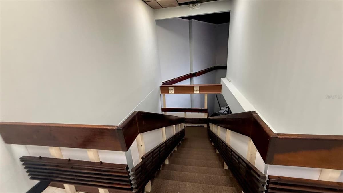 272 CALLE 272 BLOQ. L B 12, URB. COUNTRY CLUB — photo 14 of 23