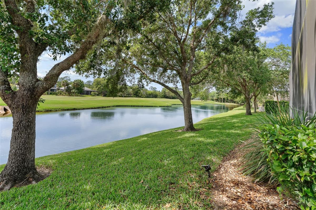 641 WOODBRIDGE DRIVE — photo 47 of 56