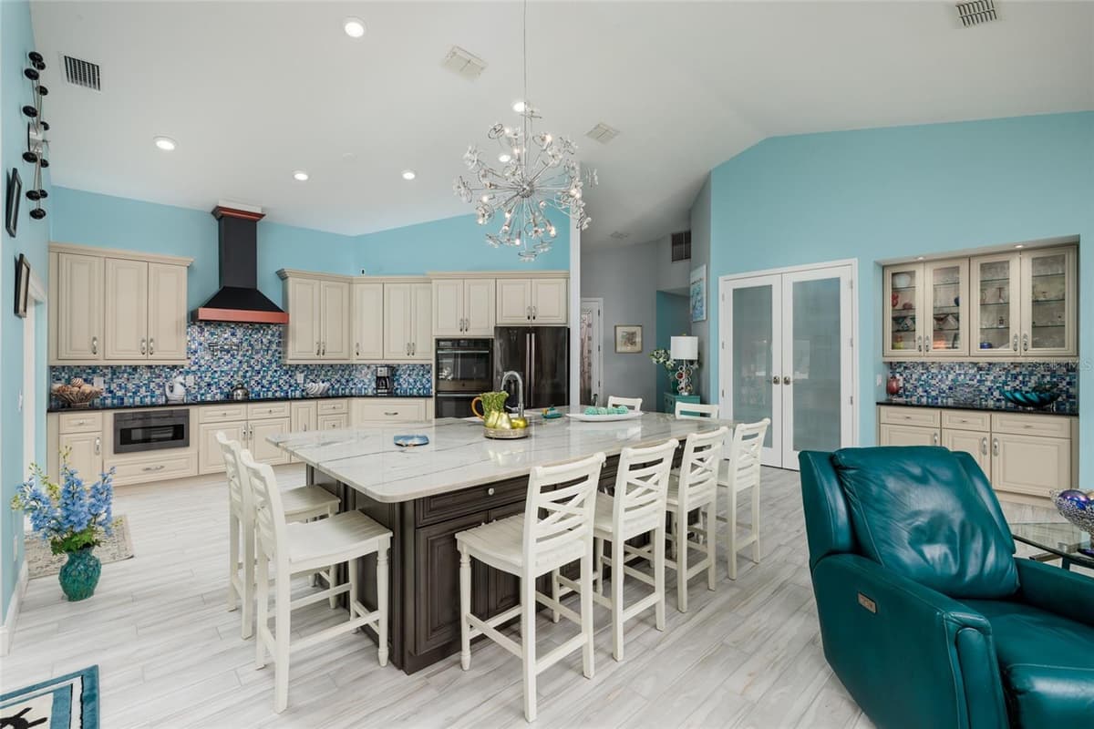 742 MONTE CRISTO BOULEVARD — photo 8 of 60