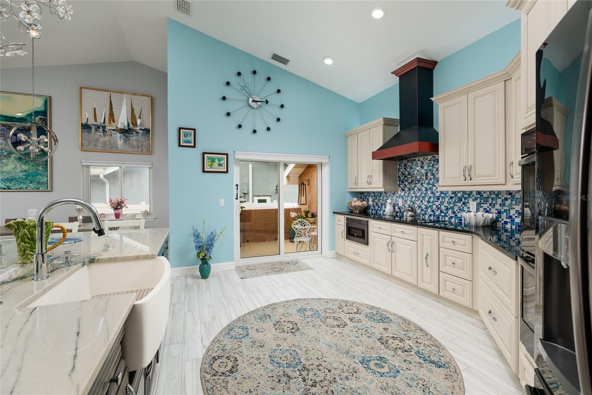 742 MONTE CRISTO BOULEVARD — photo 10 of 60
