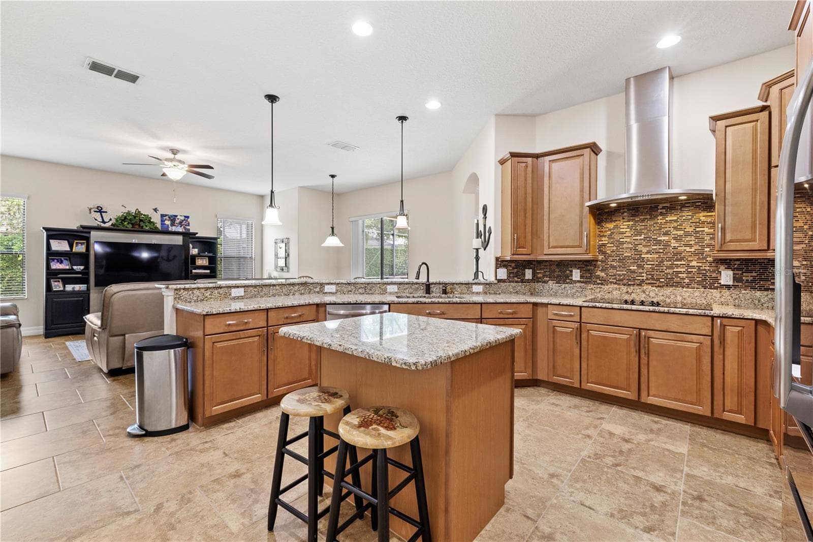 32637 VIEW HAVEN LANE — photo 4 of 73