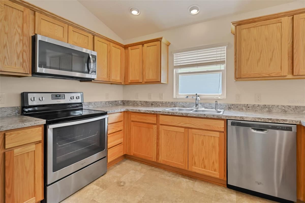 9188 166TH SPRUNG LANE — photo 7 of 51
