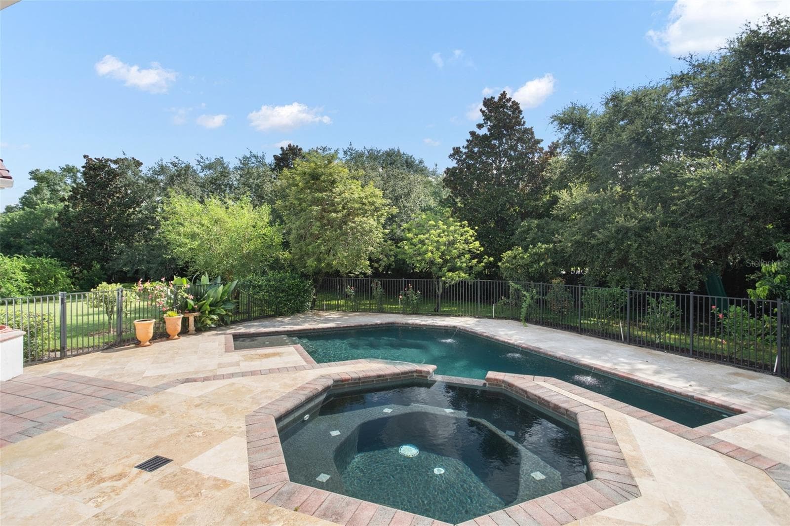 9011 PINNACLE CIRCLE — photo 13 of 53