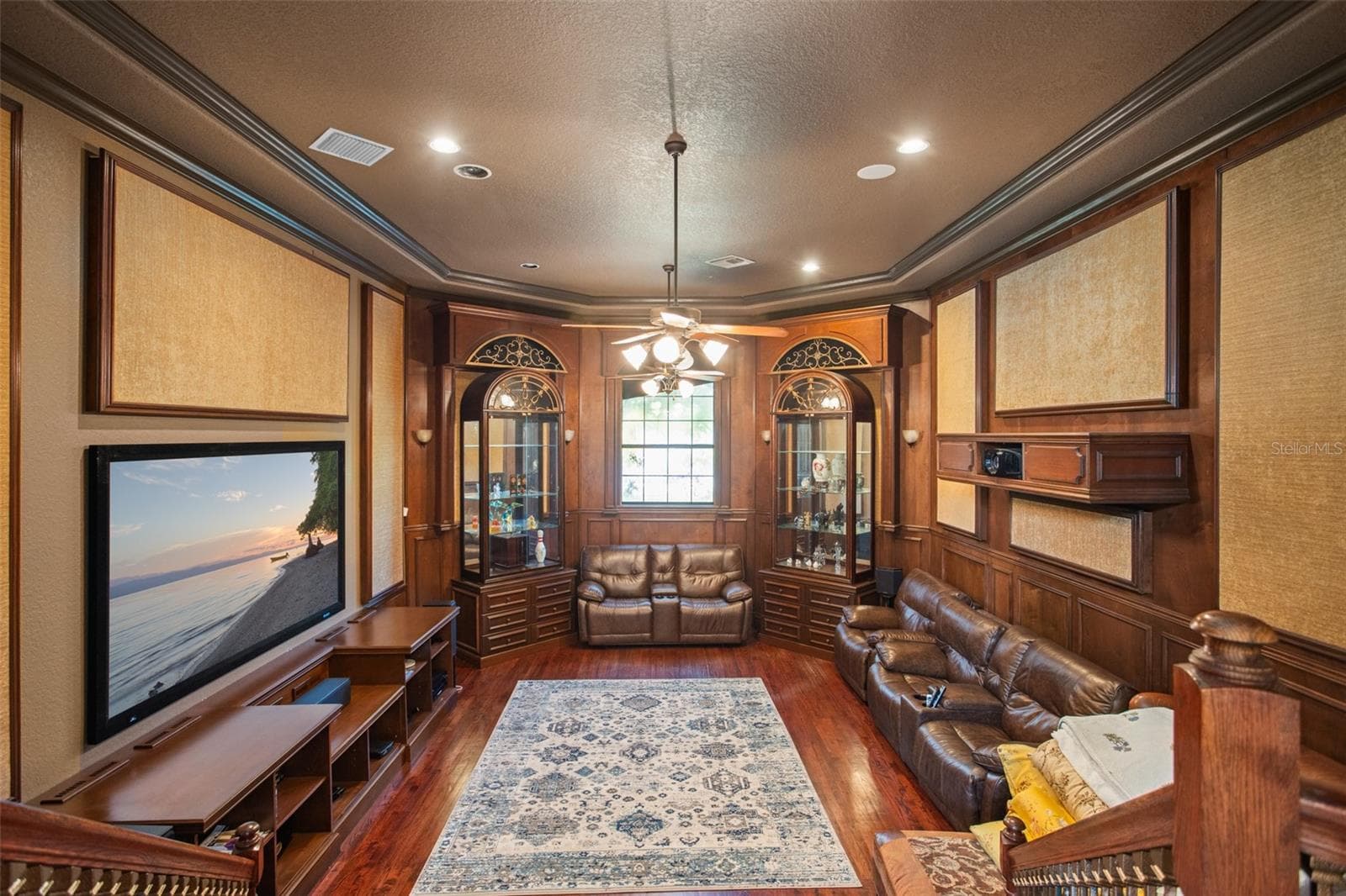 9011 PINNACLE CIRCLE — photo 16 of 53