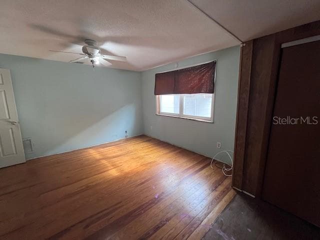 356 CLIFTON AVENUE — photo 11 of 17