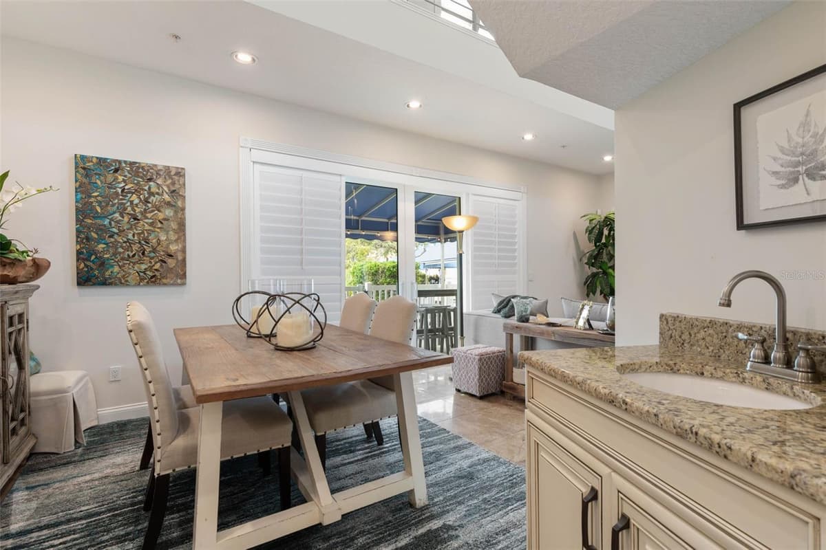 4642 RIVERWALK VILLAGE COURT — photo 17 of 98