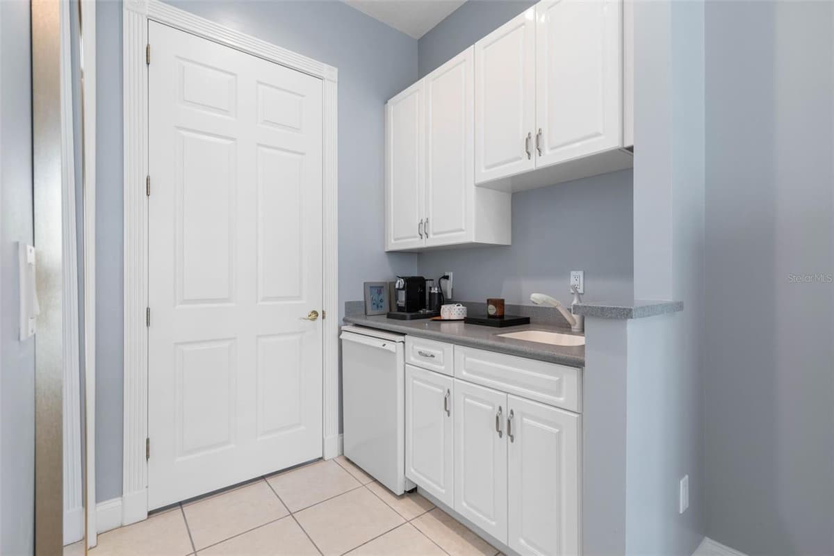 4642 RIVERWALK VILLAGE COURT — photo 52 of 98