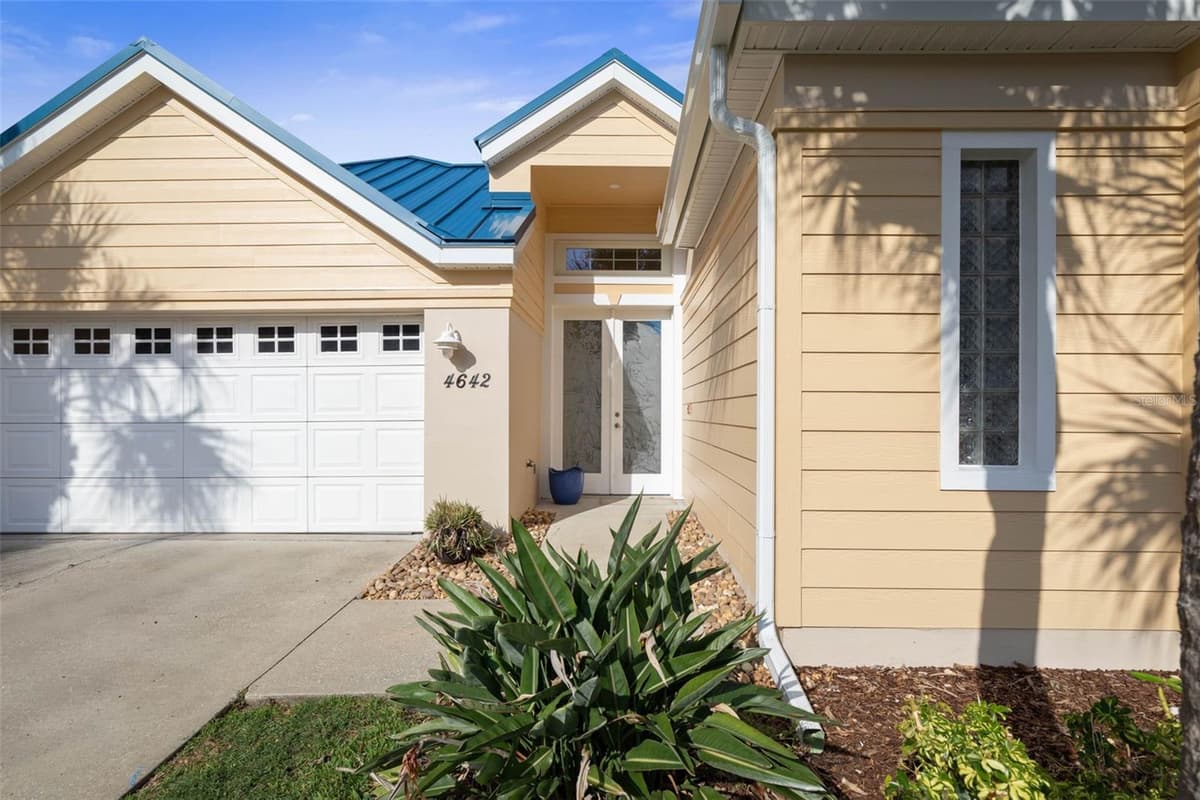 4642 RIVERWALK VILLAGE COURT — photo 2 of 98