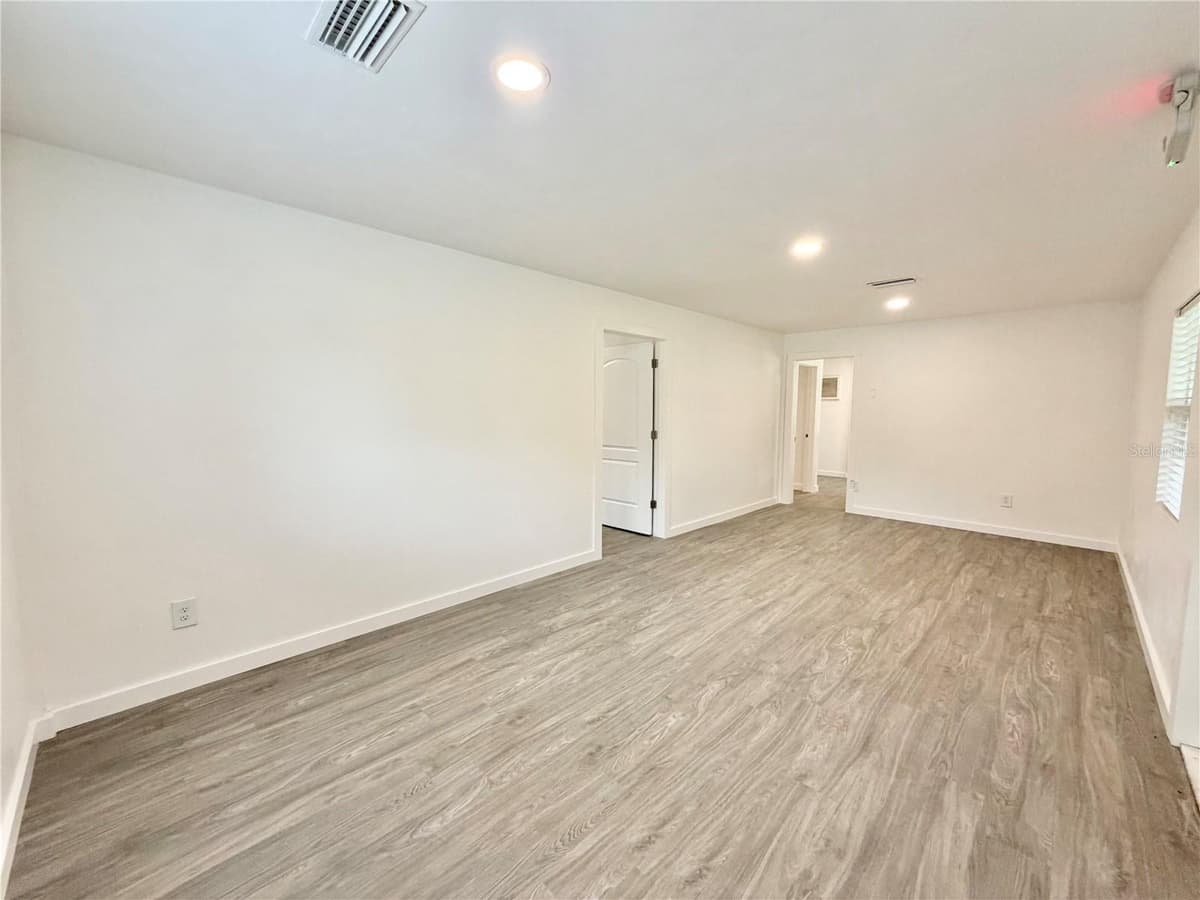 683 COURT STREET — photo 8 of 33