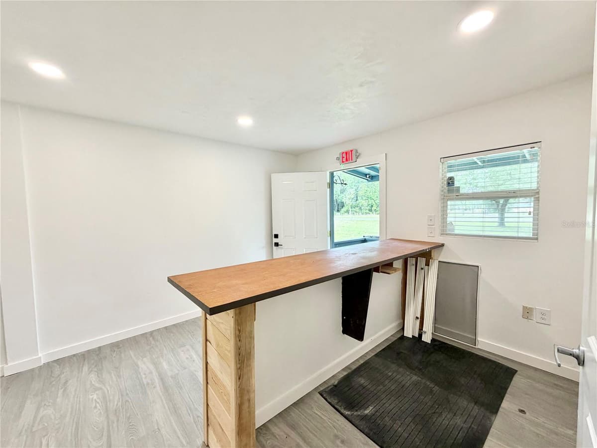 683 COURT STREET — photo 4 of 33