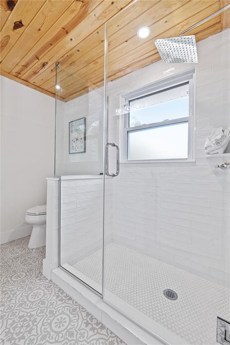 228 GLADIOLUS STREET — photo 21 of 28
