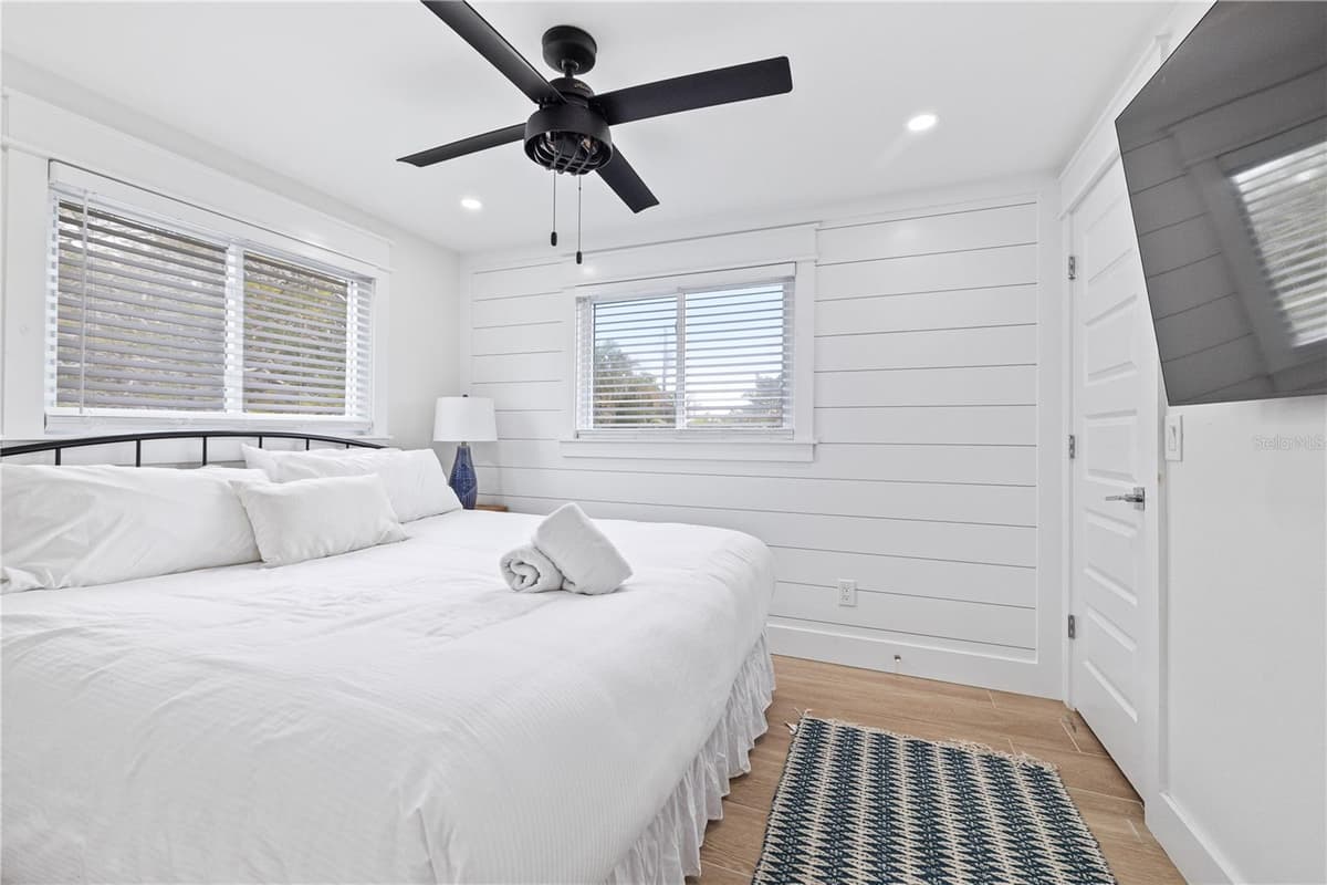 228 GLADIOLUS STREET — photo 27 of 28