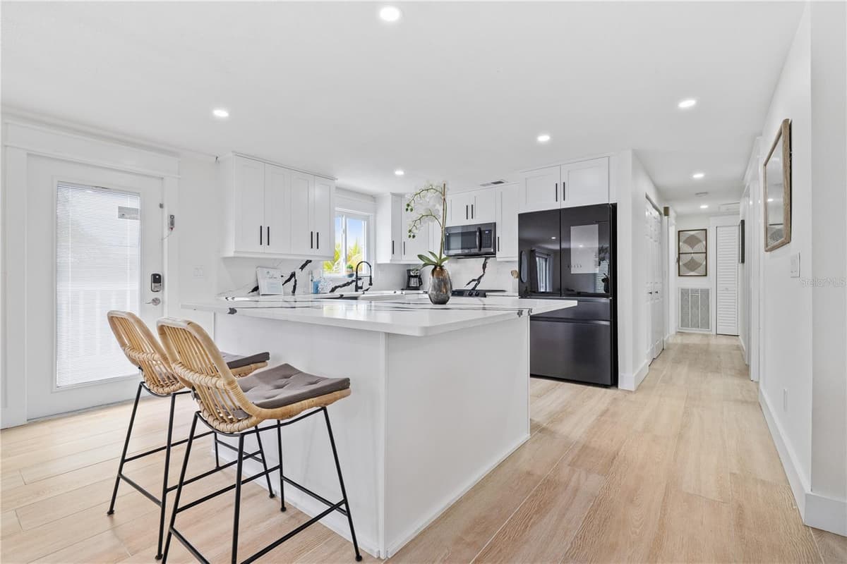 228 GLADIOLUS STREET — photo 15 of 28