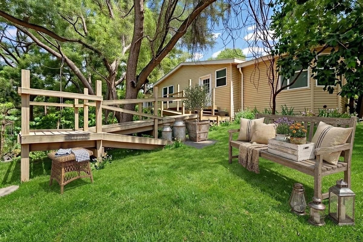 12730 BULLFROG CREEK ROAD — photo 11 of 41