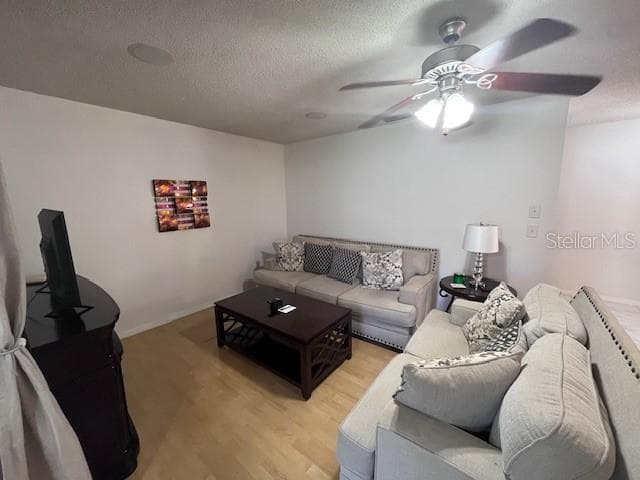 101 GRAND PLAZA DRIVE — photo 4 of 16