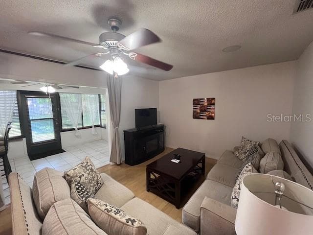 101 GRAND PLAZA DRIVE — photo 5 of 16